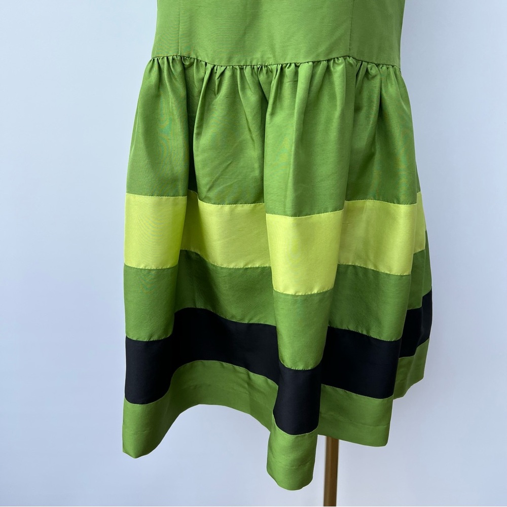 Kensie Silk Striped Flare & Fitted Sleeveless Green Dress Size M - Picture 3 of 12